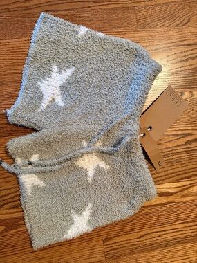 POL Plush Sherpa shorts with White Star Pattern - Light Green